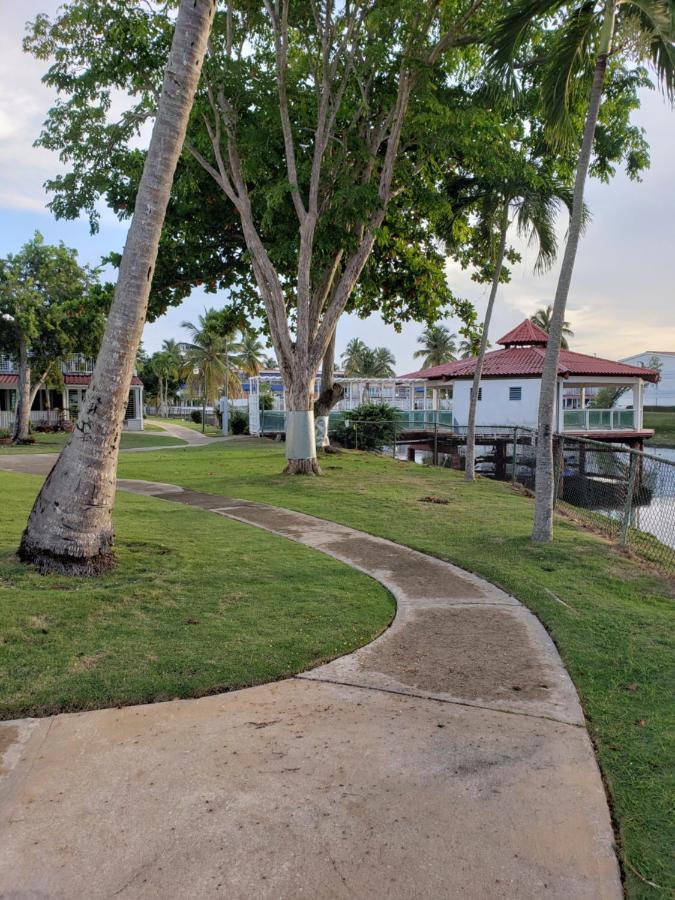 Beach Villas Dorado Puerto Rico Bagian luar foto